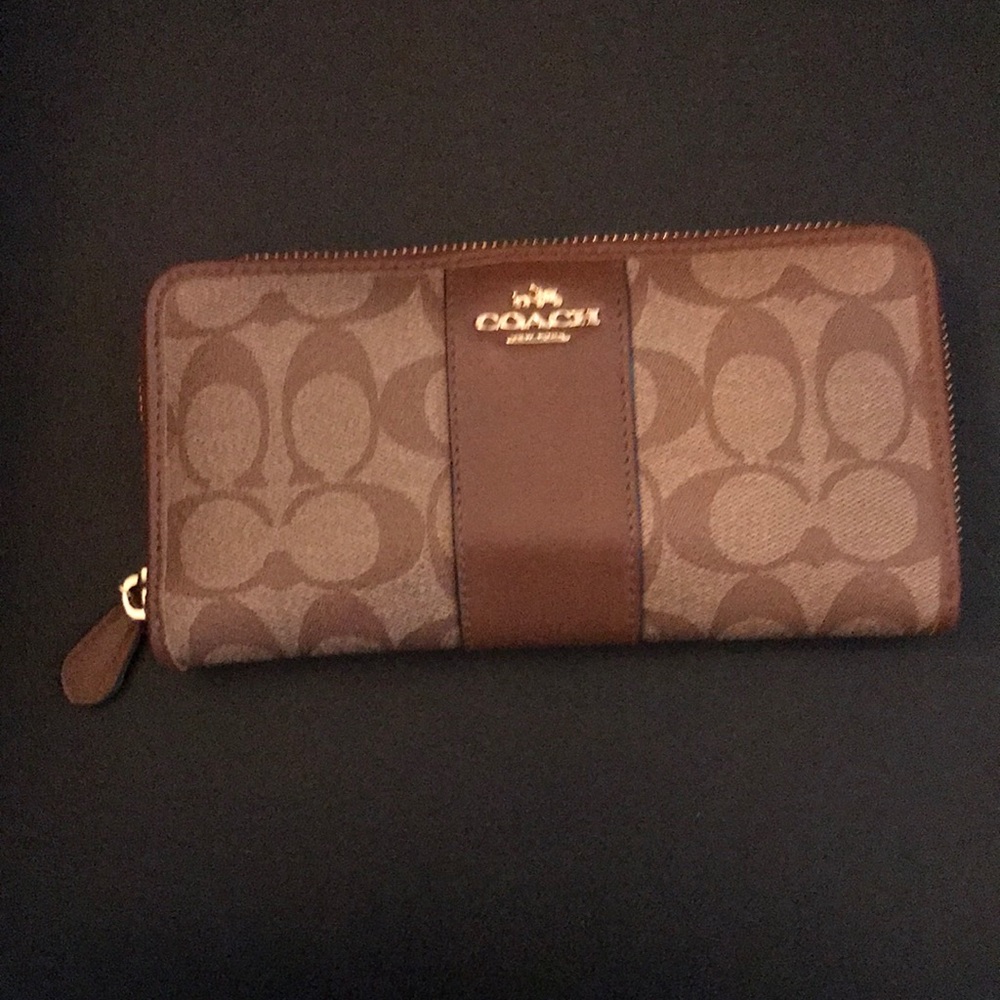 Coach wallet